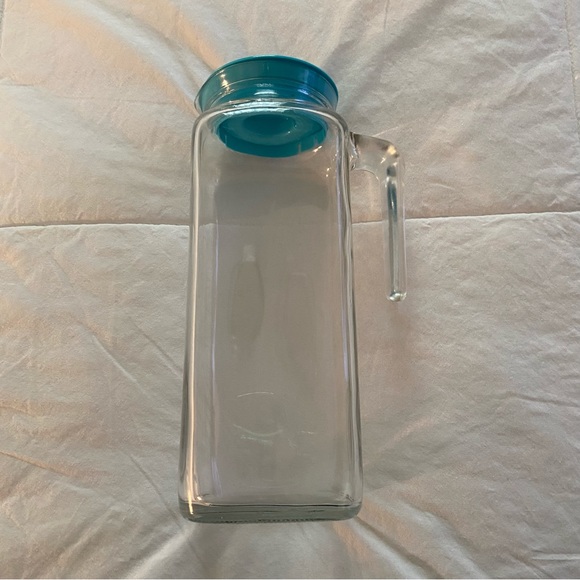 Glass Pitcher - Picture 8 of 9